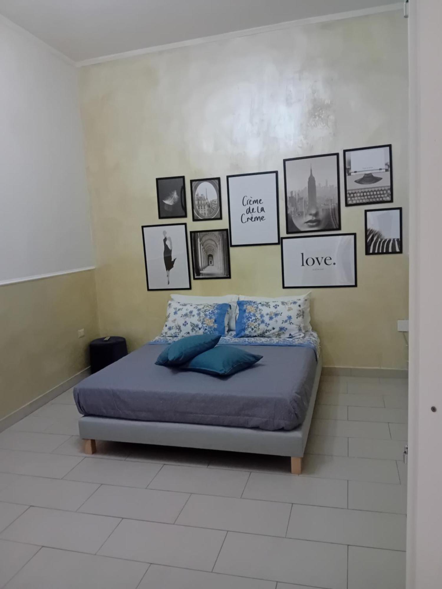 House Gioia Apartment Наполи Екстериор снимка